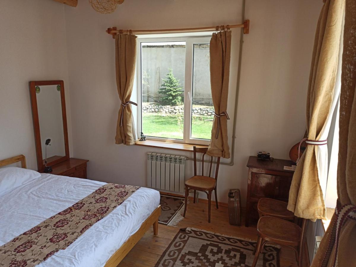 Hotel Matsunoki à Karakol Extérieur photo