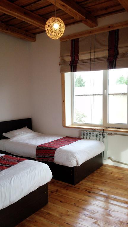 Hotel Matsunoki à Karakol Extérieur photo
